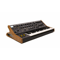 Moog Subsequent 37