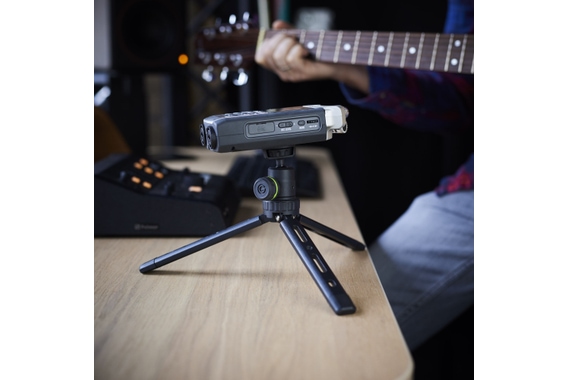 Gravity VS TRIPOD 01 B image 10