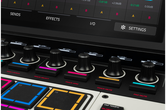 Akai MPC XL Groovebox / Sampler image 10