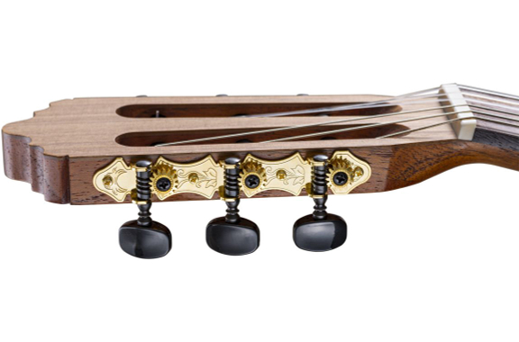 La Mancha Rubi CM Armrest Edition image 10