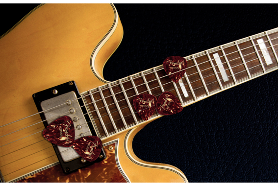 Fender 351 Plettro Medium Confezione Da 12 image 2