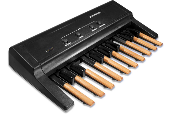 Studiologic MP117 Pedalboard image 2