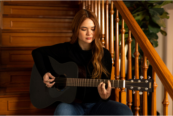 Yamaha TAG1 E Translucent Black image 2
