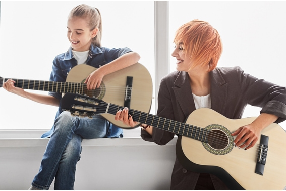 Classic Cantabile Acoustic Series AS-851-L 1/2 Klassikgitarre für Linkshänder Starterset image 2