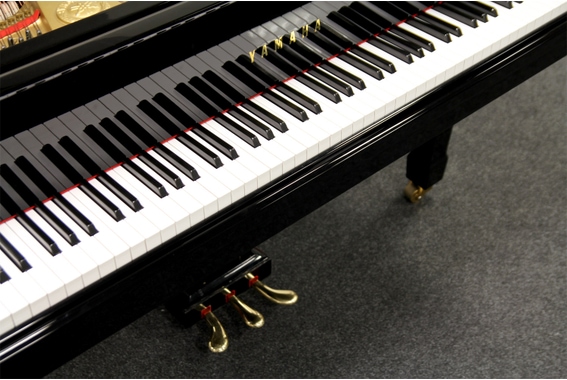 Yamaha C3 186 Flügel schwarz poliert - Generalüberholt image 2