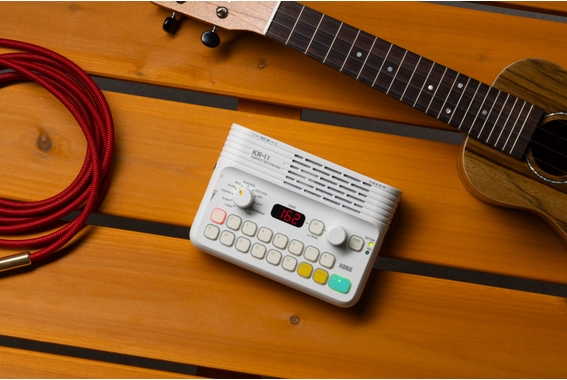 Boîte à Rythmes Korg KR-11 image 2