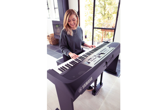 Yamaha DGX-670 B Portable Piano Set Nero image 2