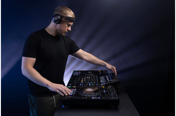 Alphatheta XDJ-AZ All in one DJ-Controller image 2
