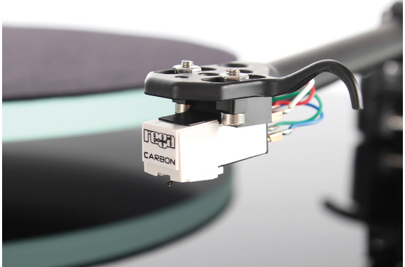 Rega Carbon MM image 2