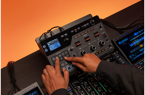 AlphaTheta RMX-Ignite Remix Effector image 2