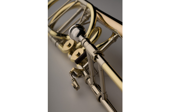 Trombón Bajo Shires TBQ36GR image 2