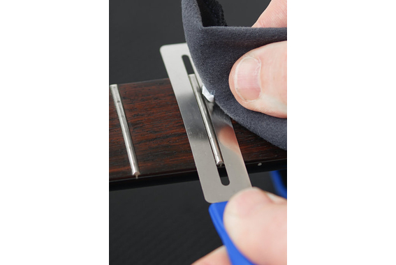 MusicNomad MN144 Total Fretboard Care Kit image 3