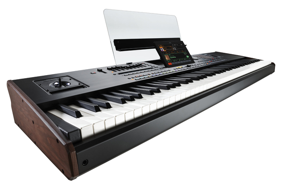 Korg Pa5X 88 International Deluxe Set image 3