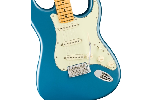 Fender American Professional Classic Stratocaster Faded Lake Placid Blue image 3