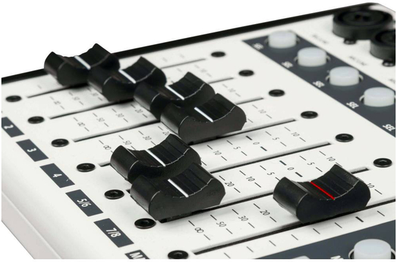 Table De Mixage Numérique Proel DIGIPAD8 image 3