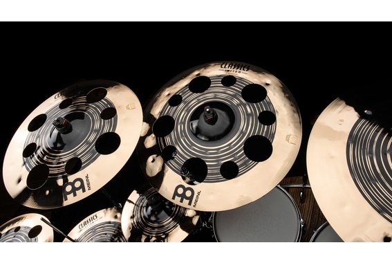 Meinl Classics Custom Dual 18" Trash Crash image 4