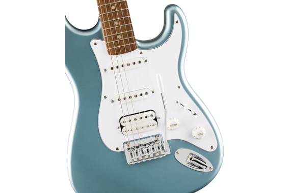 Squier Affinity Series Stratocaster Junior HSS Ice Blue Metallic Starter Set image 4