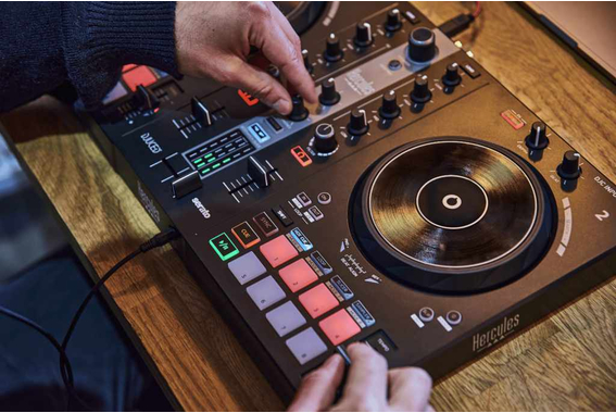 Hercules DJControl Inpulse 300 MK2 Set image 4