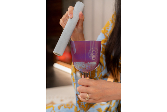 Meinl Sonic Energy ESOLCSB741 3,75" Essence Solfeggio Crystal Singing Bowl Sol 741 Hz Lavande Violette image 4