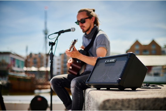 Roland CUBE Street II image 4