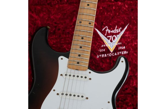 Fender Custom Shop Édition Limitée 70e Anniversaire 1954 Stratocaster Journeyman Relic Wide-Fade 2-Color Sunburst image 4