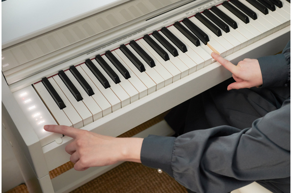 Casio Celviano AP-S450 WE Digitalpiano bianco Set image 4