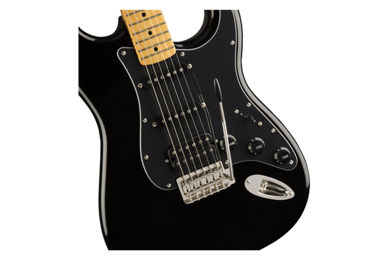 Squier Classic Vibe '70s Stratocaster HSS MN Black Gigbag Set image 5