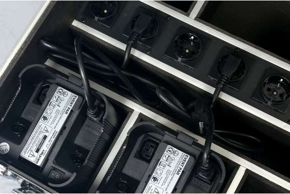 Flightcase Algam Lighting EVENT-PAR-FC avec Station de Charge image 5
