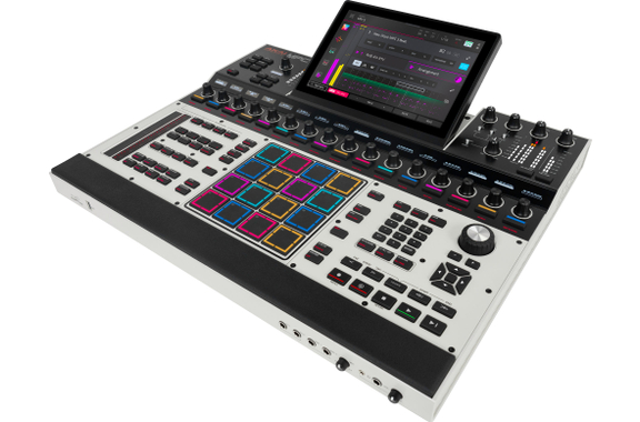 Akai MPC XL Groovebox / Sampler image 5