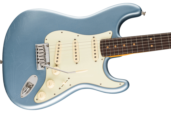 Fender American Ultra Luxe Vintage '60s Stratocaster Ice Blue Metallic image 5