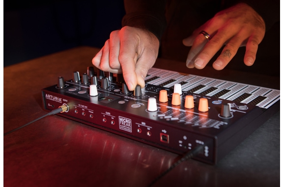 Arturia MicroFreak Set image 5