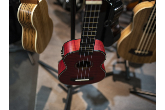 Dimavery UK-100 Ukulélé Soprano Flamed Red image 6