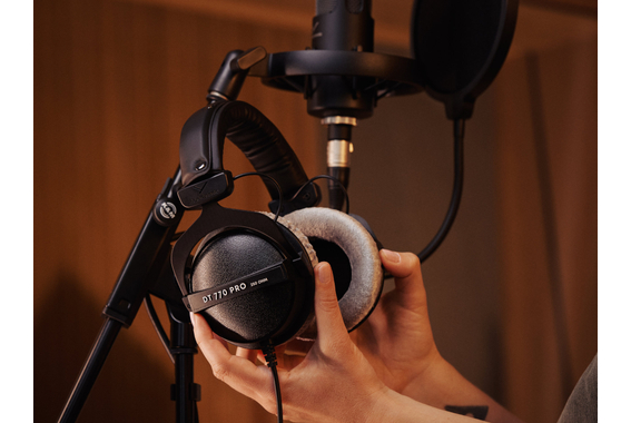 Beyerdynamic DT-770 Pro 250 Ohm Set image 6
