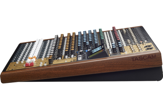 Tascam Model 16 image 6