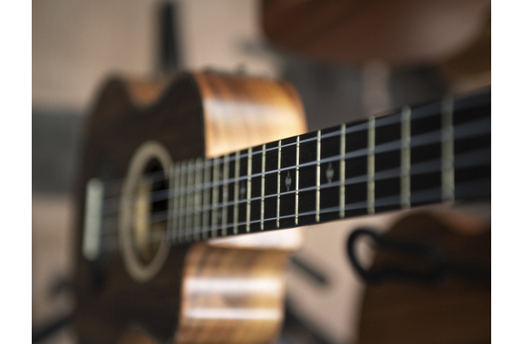 Dimavery UK-200 Tenor-Ukulele Koa image 6