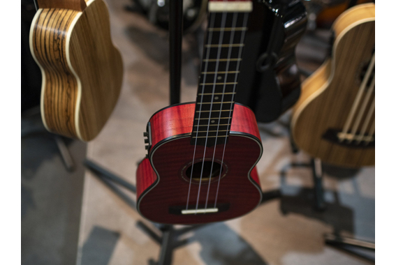 Dimavery UK-100 Ukulélé Soprano Flamed Red image 7