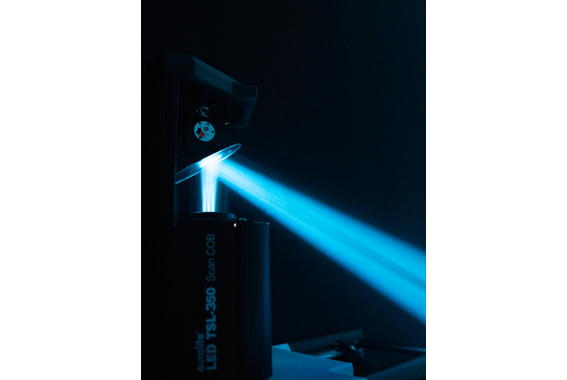 Set Eurolite 2x LED TSL-350 Scan COB con Flightcase image 7