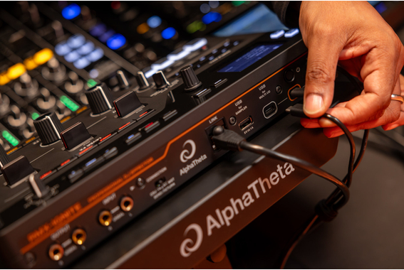 AlphaTheta RMX-Ignite Remix Effector  - Retoure (Verpackungsschaden) image 7
