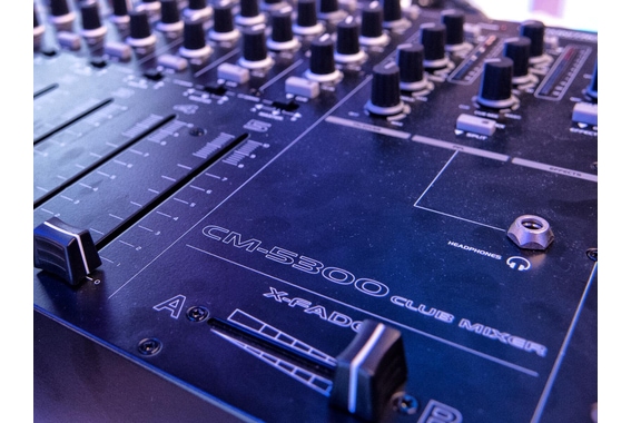 Omnitronic CM-5300 Clubmixer image 7