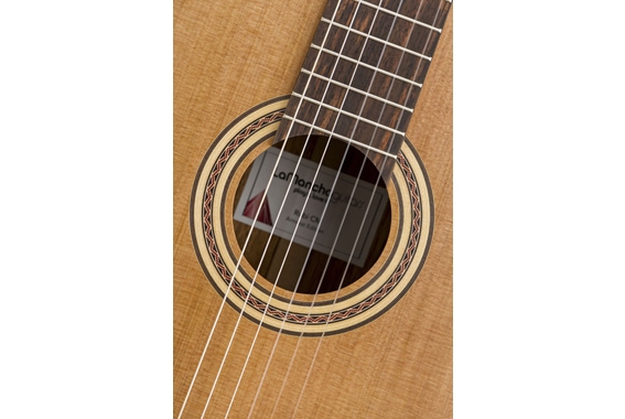 La Mancha Rubi CM Armrest Edition image 8