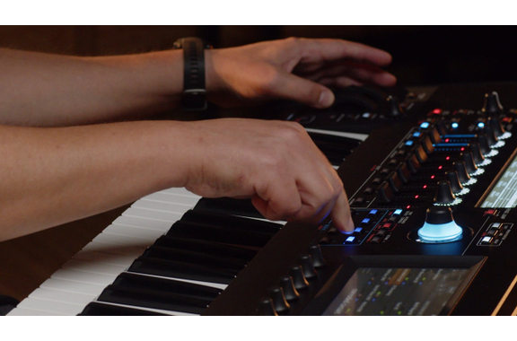 Yamaha Montage M7 Synthesizer image 8