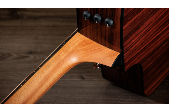Taylor 210ce Plus  - Retoure (Zustand: gut) image 8