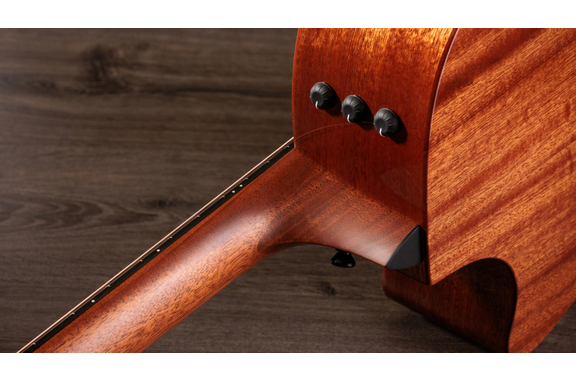 Taylor 324ce Studio Special Edition Westerngitarre image 8