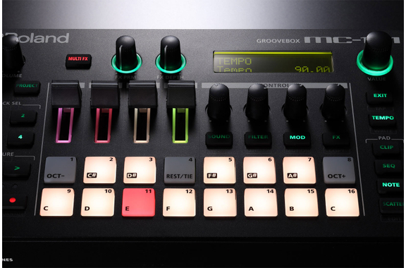 Roland MC-101 Groovebox image 8