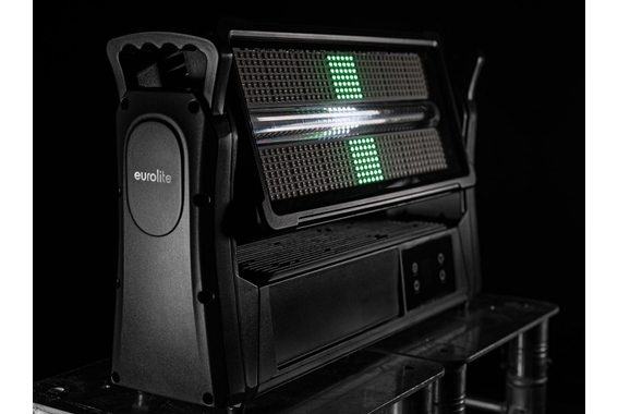 Eurolite LED IP Mega PIX Strobe 714 Swing image 9