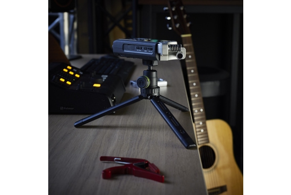 Gravity VS TRIPOD 01 B image 9