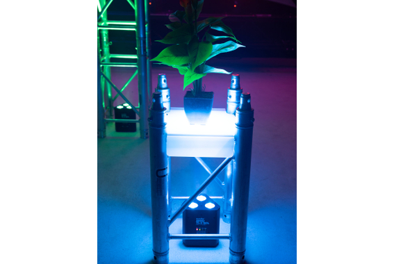 Eurolite Akku TL-3 QCL RGB+UV Trusslight image 9