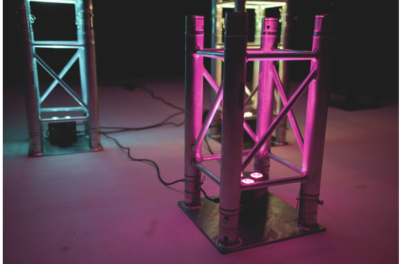 Eurolite LED TL-3 RGB+UV Trusslight image 9