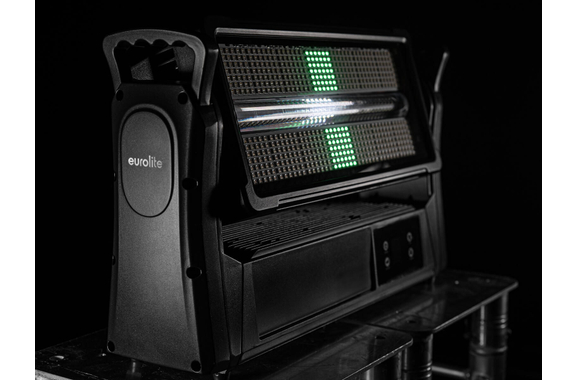Eurolite LED IP Mega PIX Strobe 714 Swing image 9