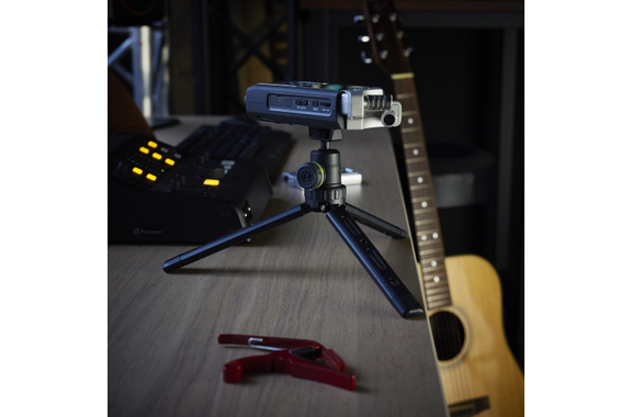Gravity VS TRIPOD 01 B image 9